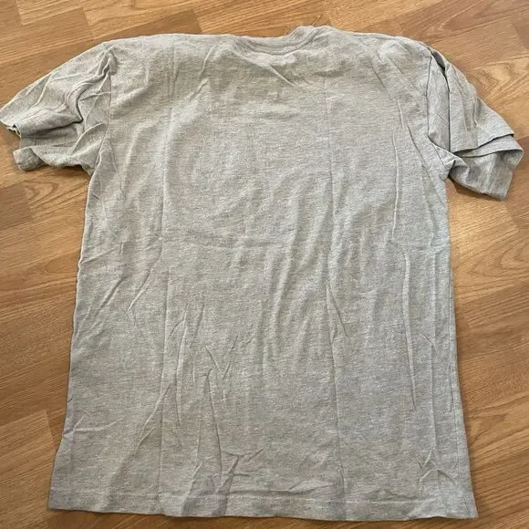 DISNEY FAMILY VACATION GRAY SHORT SLEEVE T-SHIRT SIZE LARGE - Picture 5 of 7